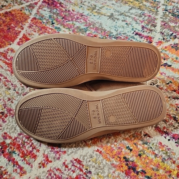Men's Basic Editions no skid slippers NWT - Picture 6 of 10